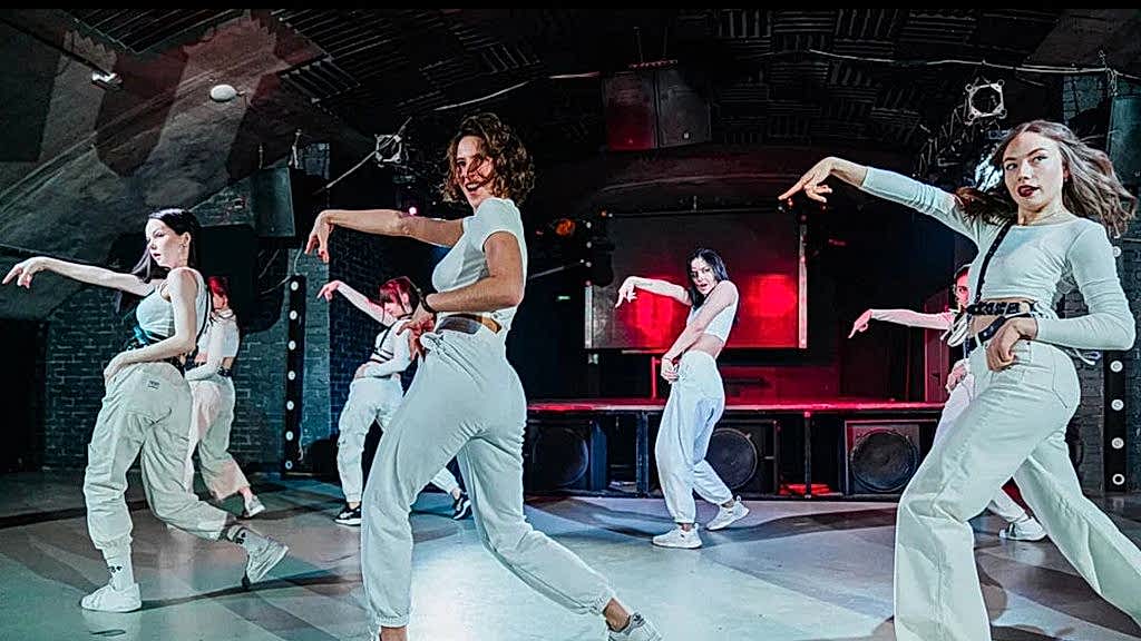 Dancefabrique Nered 11